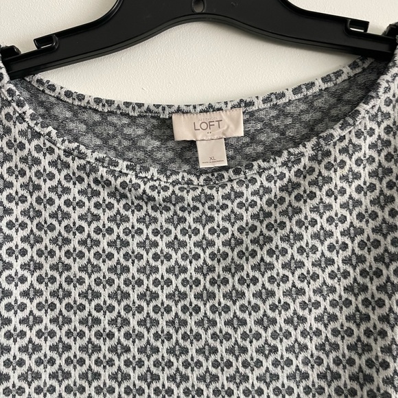 LOFT Dresses & Skirts - Loft dress mid beautiful for winter with boots and leggings